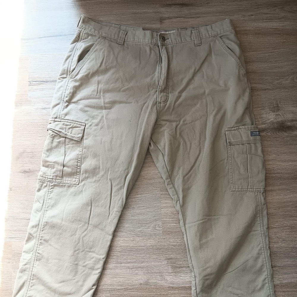 Discontinued Wrangler Tan Pants Relaxed Fit Insulated